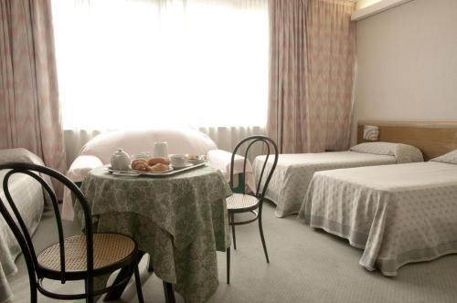 Hotel Thema Рока Сан Джовани Екстериор снимка